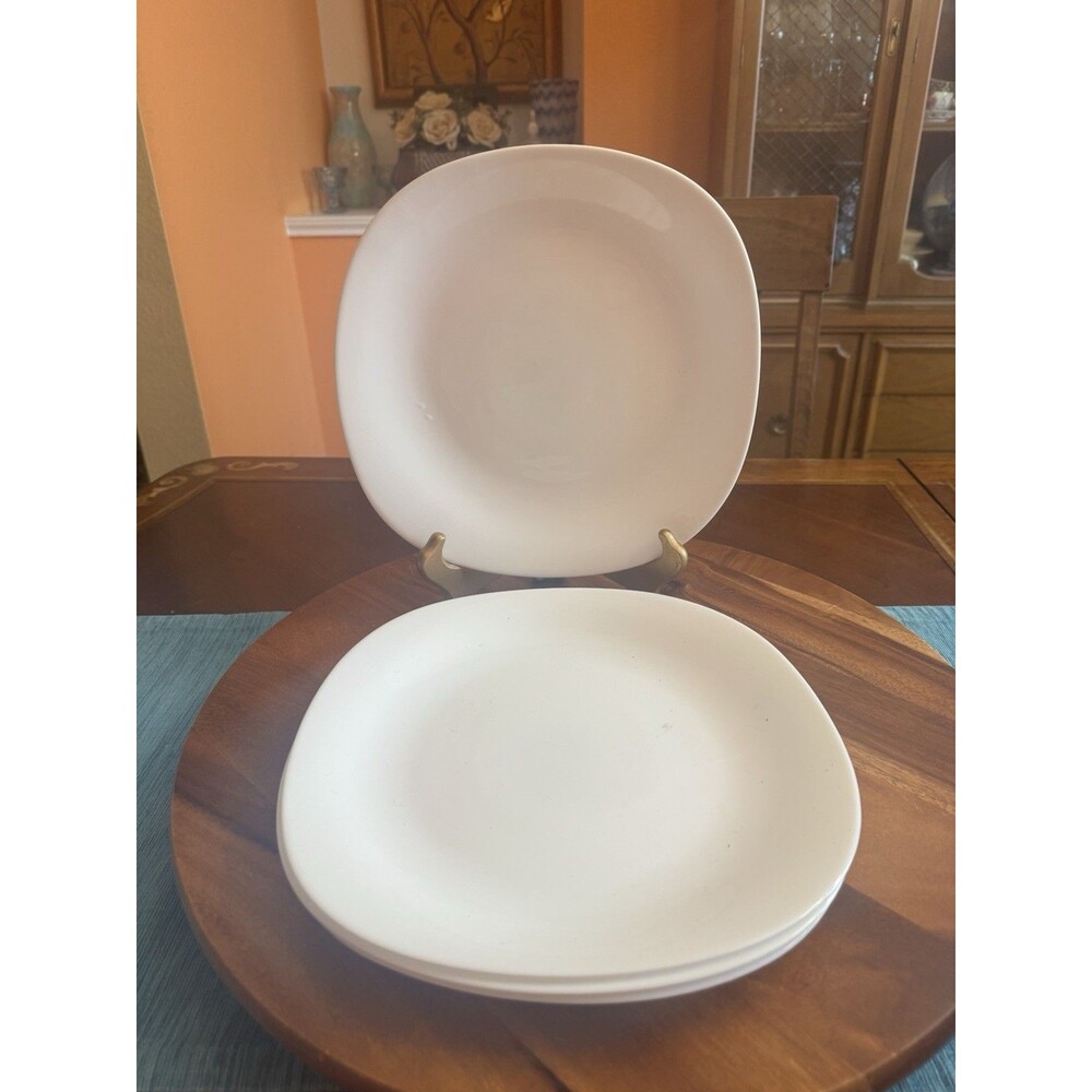 LOT OF 3 UNBRANDED WHITE Opal Glass Dinner Plates